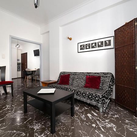 Local Urban Living 2Bd Apartment In أثينا المظهر الخارجي الصورة