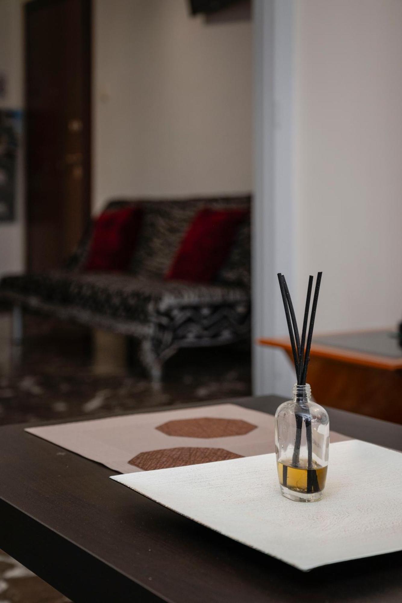Local Urban Living 2Bd Apartment In أثينا المظهر الخارجي الصورة