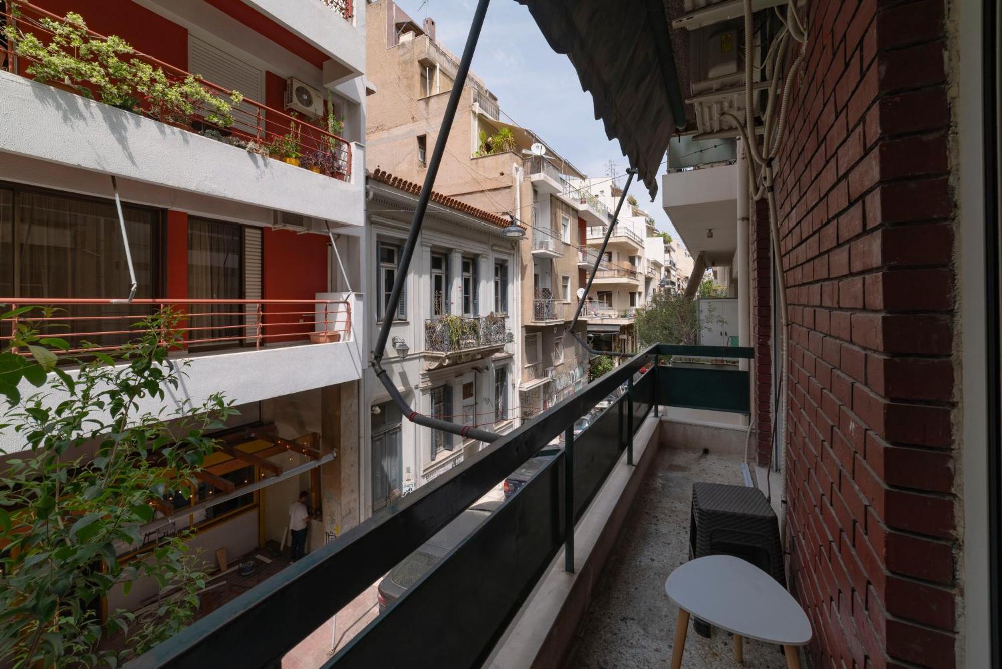 Local Urban Living 2Bd Apartment In أثينا المظهر الخارجي الصورة