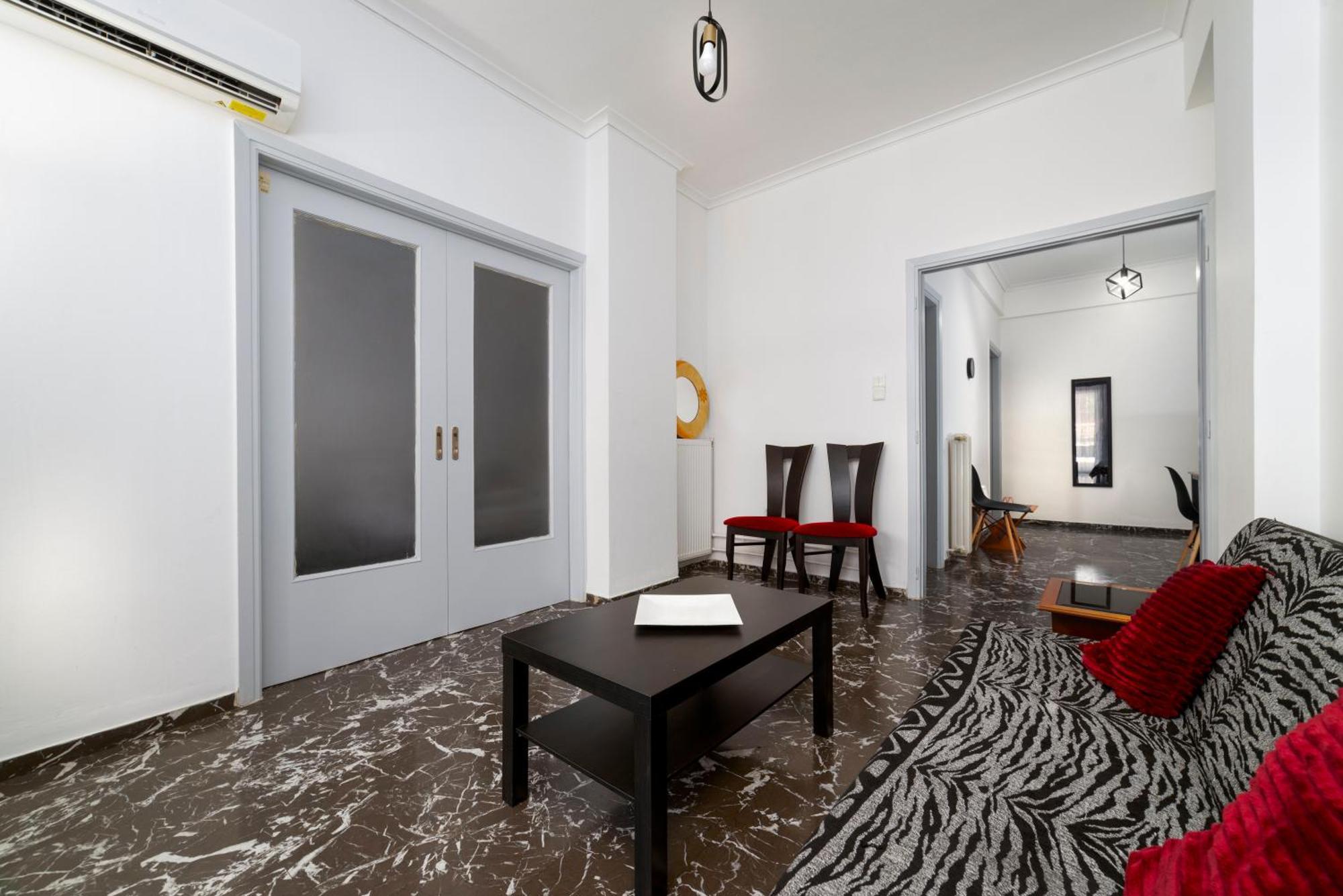 Local Urban Living 2Bd Apartment In أثينا المظهر الخارجي الصورة